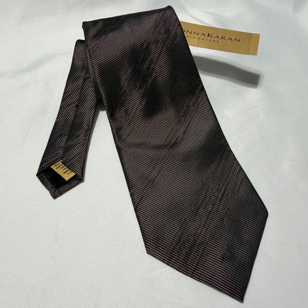 Donna Karan Signature Necktie Mens OS Claret Silk Italian Fabric Made in USA